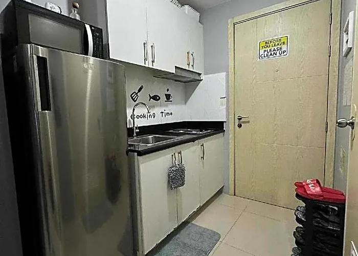 Sm Jazz Residences Makati By Kween Ysaria ホテル マニラ市