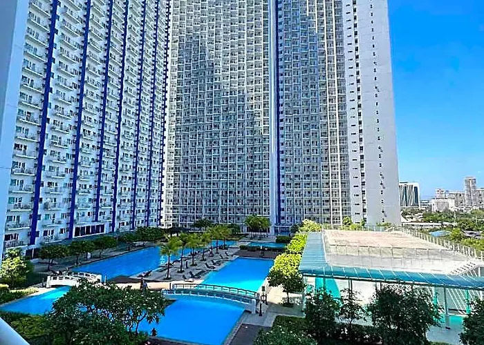 Sm Jazz Residences Makati By Kween Ysaria ホテル 5*